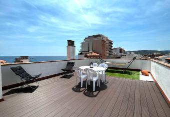 ST Antoni de Calonge - C Empord   a 20m de la playa has Balcony rooms