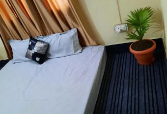 Ananta Guesthouse has Smoking rooms