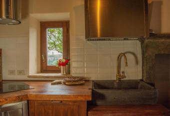 L Archetto su Civita has Balcony rooms