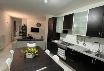 GB apartament Pompei has Balcony rooms