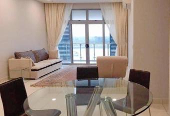 Nusajaya Puteri Harbour Malaysia 3 bedroom with marina view has Balcony rooms