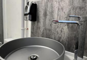 Ensuite Double Room, by Swansea University, Sketty, R2 allows 18 year olds to book a room