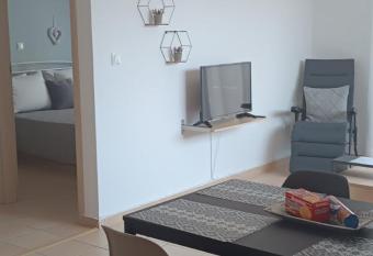 vasilis allows 18 year olds to book a room