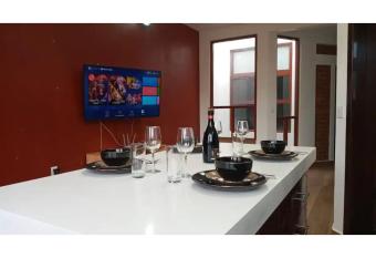 Casa Franlus has rooms with a private hot tub