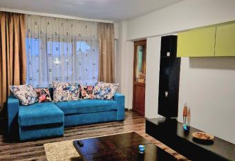 Cozy appartment in the center has Balcony rooms