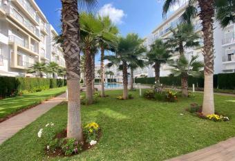 Appartement de luxe, 4 Piscines, bOUZNIKA RESIDENCE SECURISE has Balcony rooms