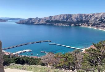 VALI has Balcony rooms