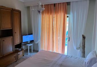 Nectarios seaside apartment. has Balcony rooms