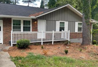 Three Bedroom Minimalist Home Near ATL Airport has Balcony rooms