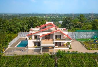 StayVista at Amorist Villa has Balcony rooms