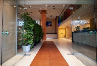 Lacoba Hotel allows 18 year olds to book a room