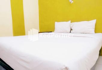 Hotel Permata Makassar Mitra RedDoorz allows 18 year olds to book a room