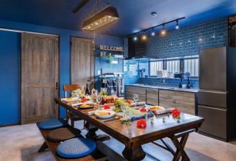                                     3   /12         /BBQ      /                                                              has Balcony rooms