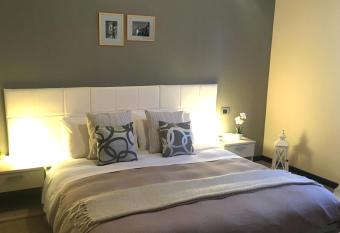 Bed & Breakfast Girasole allows 18 year olds to book a room