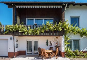 Haus Isele has Balcony rooms