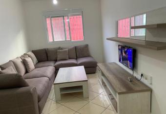 Appartement    Louer entre Tetouan et Martil allows 18 year olds to book a room