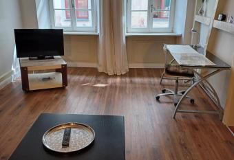 Ferienwohnung Wilder Mann allows 18 year olds to book a room