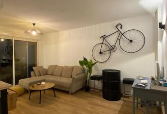 Appartement saint Florent le nid d   amour has Balcony rooms