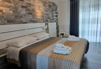 La casa di Ali has Balcony rooms