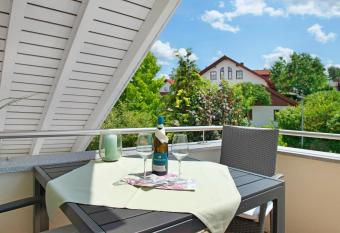 Wohlf  hlplatz allows 18 year olds to book a room