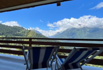 Apartment l   Alpette Oz en Oisans allows 18 year olds to book a room