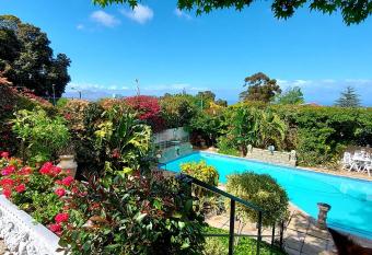 Roosboom Guest Apartments allows 18 year olds to book a room