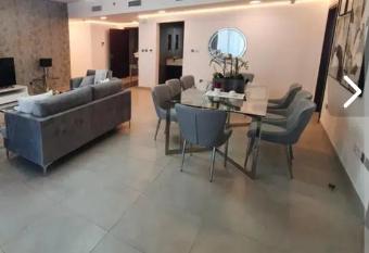 Vip Seaview luxury apartment has rooms with a private hot tub