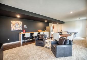 Serene, Cozy Suite in Camillus NY allows 18 year olds to book a room