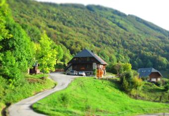 La Grangerie allows 18 year olds to book a room