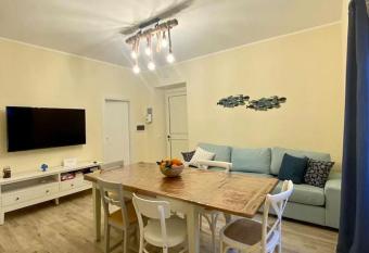 La Casa di Maria has Balcony rooms