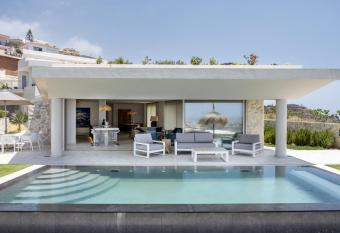 Exclusive Too has Balcony rooms