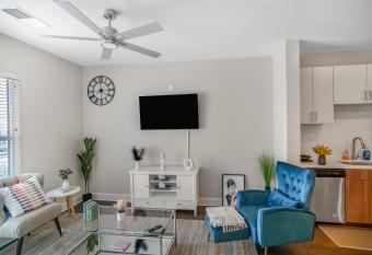 The Zenith Nashville has Balcony rooms