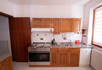 La Casa del Re - Apartments Buccino has Balcony rooms