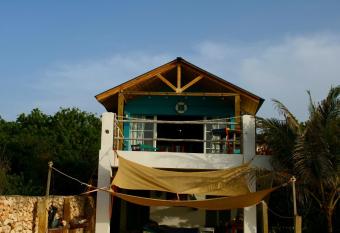 Villas El Bucanero allows 18 year olds to book a room