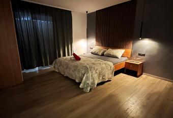 Partners Perfect Place has Balcony rooms