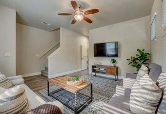 Tranquil Town Home with King Beds has Balcony rooms