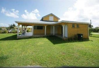 Villa proche de la plage has Balcony rooms