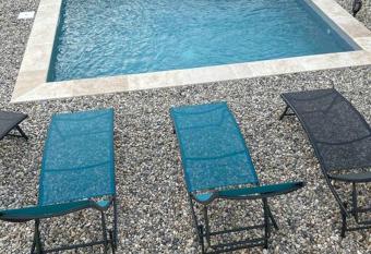 Vacances en Ard  che  has Balcony rooms