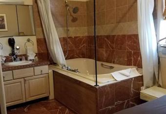 Steam Train Hotel has rooms with a private hot tub