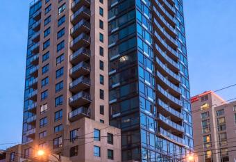 Hotel Blu Vancouver allows 18 year olds to book a room