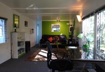 THE CHAMPION of BLUE MOUNTAIN allows 18 year olds to book a room