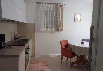 Apartman 1 has Balcony rooms