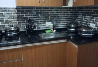 Marlex House allows 18 year olds to book a room