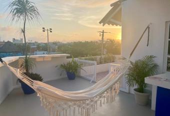 Suites Ha allows 18 year olds to book a room