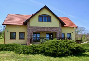 Villa Vinea has Balcony rooms