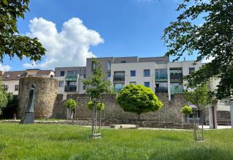 Apartm  n ERUDITO has Balcony rooms