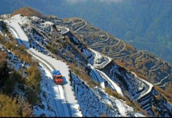 (null) has Balcony rooms