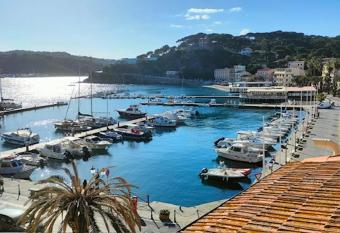 monolocale vista mare has Balcony rooms