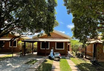 Chal   C  u Estrelado has Balcony rooms