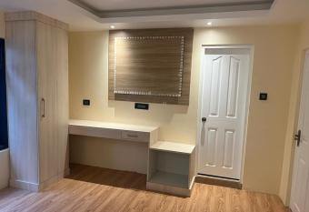 JUNIPER MOUNTAIN RESORT has Balcony rooms